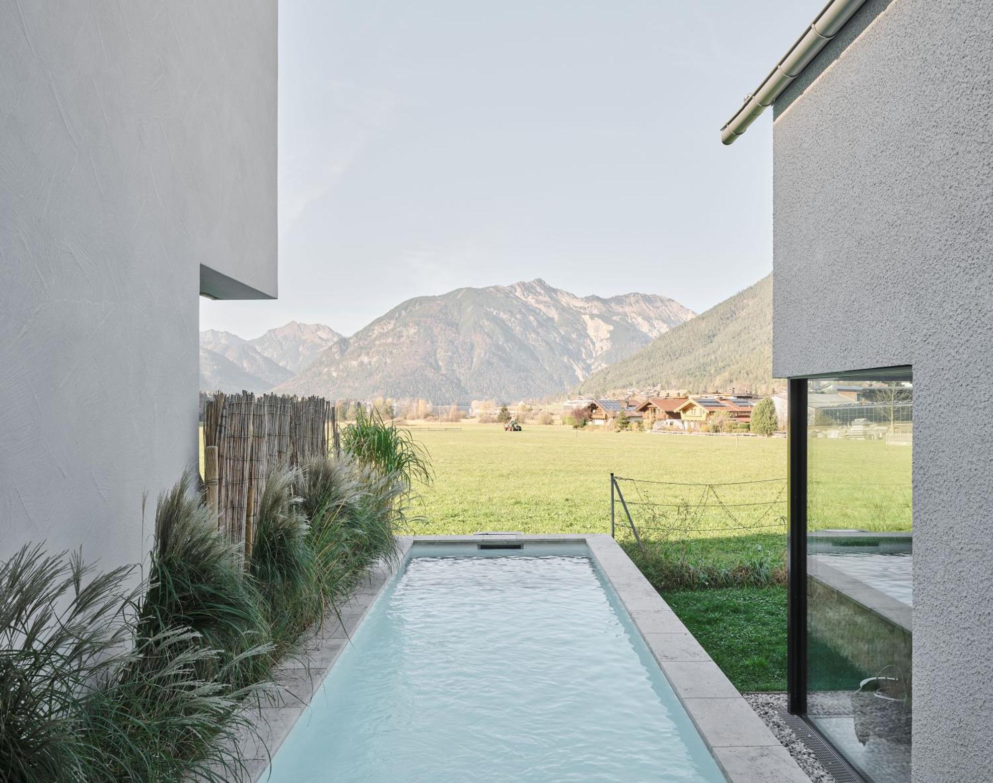 Urban Mountain Chalet With Lake View Maurach  Luaran gambar